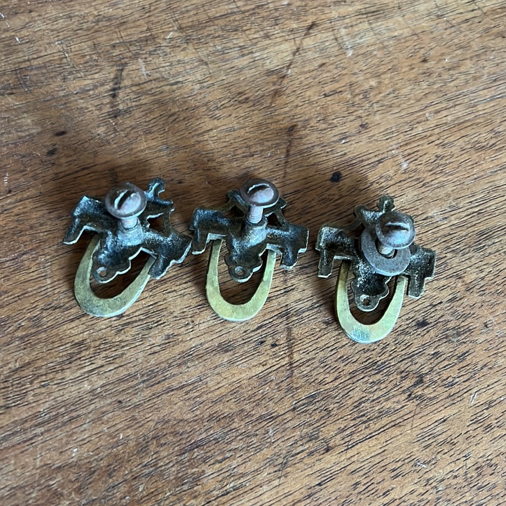Set of 3 VTG brass drawer pulls - Picture 2 of 3
